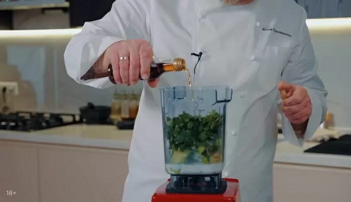 Вкусный суп из твердого авокадо - рецепт от Константина Ивлева