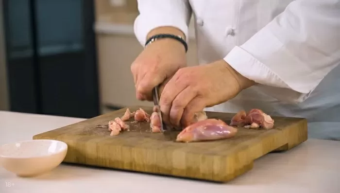Лапша с курицей и овощами - рецепт от Константина Ивлева