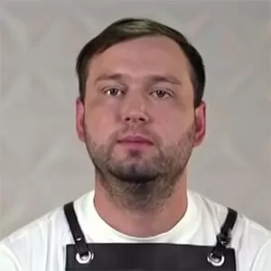 Максим Ольховский — участник шоу  «Молодые ножи» с Ивлевым