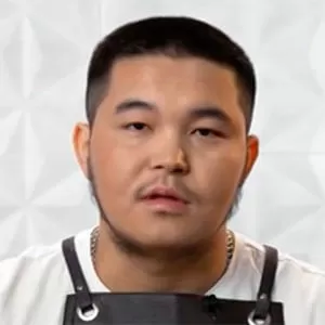 Мыктыбек Бердиев — участник шоу  «Молодые ножи» с Ивлевым