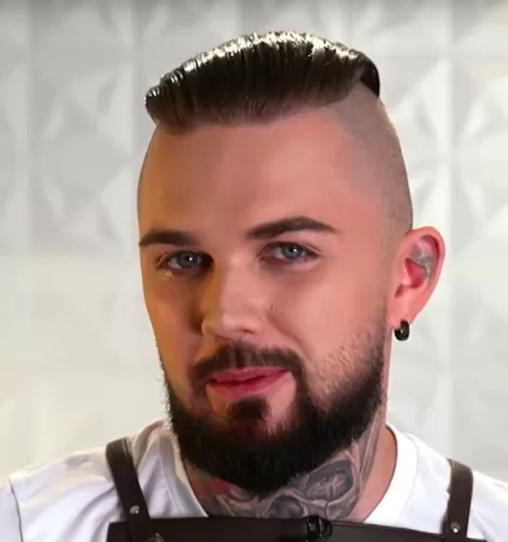 Артур Ладцев — участник шоу  «Молодые ножи» с Ивлевым