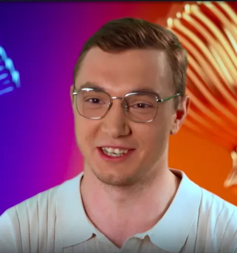 Александр Абашкин — участник шоу  «Полная посадка» с Ивлевым