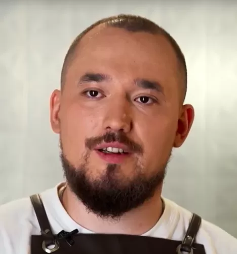 Эскендер Аджи-Алимов — участник шоу  «Молодые ножи» с Ивлевым