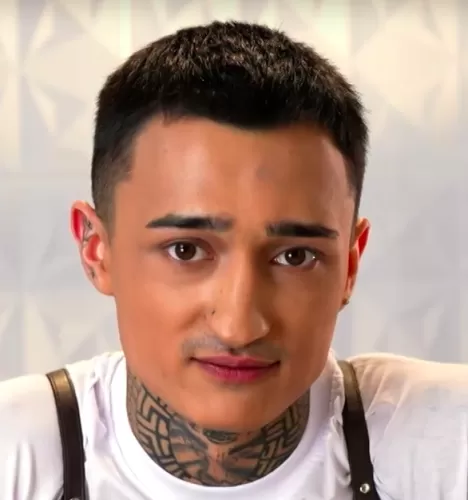 Данила Карманов — участник шоу  «Молодые ножи» с Ивлевым