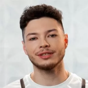 Иван Андрианов — участник шоу  «Молодые ножи» с Ивлевым