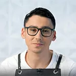 Кирилл Коростелёв — участник шоу  «Молодые ножи» с Ивлевым