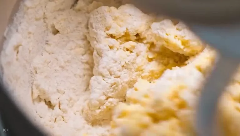 Картофельный пирог с сыром и копченостями - рецепт от Константина Ивлева