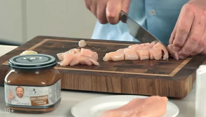 Пенне с курицей и грибами - рецепт от Константина Ивлева