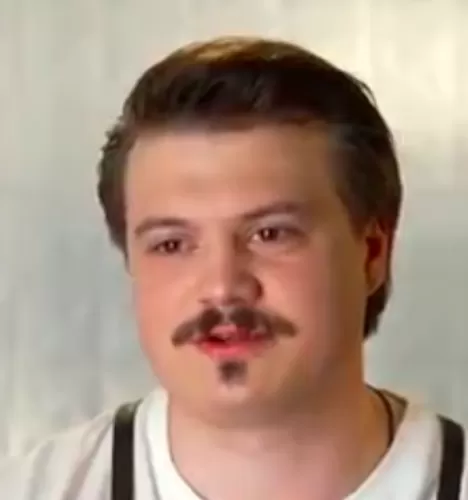 Савва Кузнецов — участник шоу  «Молодые ножи» с Ивлевым