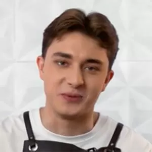 Илья Ткачев — участник шоу  «Молодые ножи» с Ивлевым