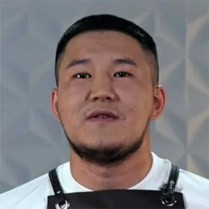 Нурсултан Мергазы — участник шоу  «Молодые ножи» с Ивлевым