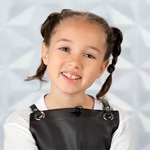 Аделина Викторова — участник шоу  «Молодые ножи» с Ивлевым