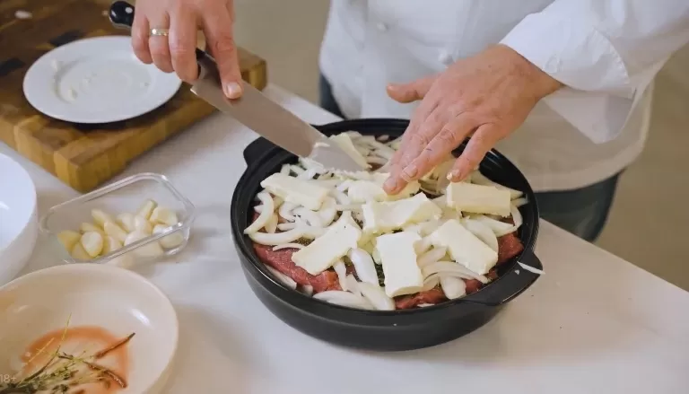 Мясо по-Кремлевски - рецепт от Константина Ивлева