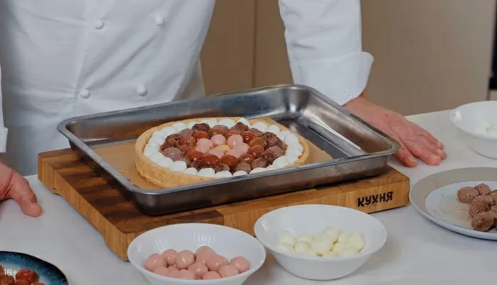 Пирог с сыром и фрикдельками - рецепт от Константина Ивлева