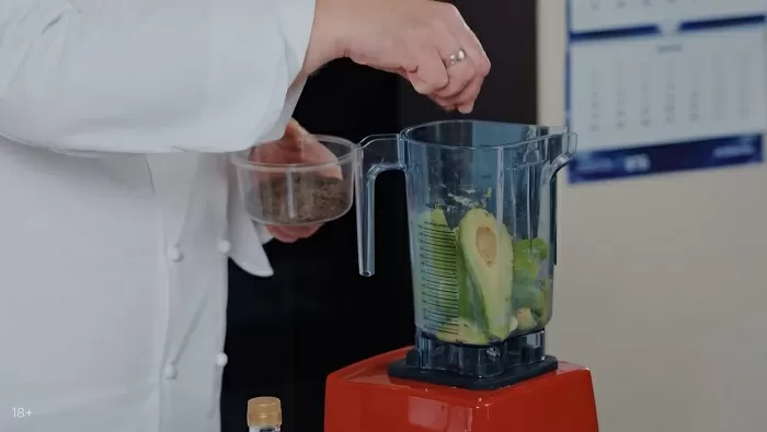 Вкусный суп из твердого авокадо - рецепт от Константина Ивлева