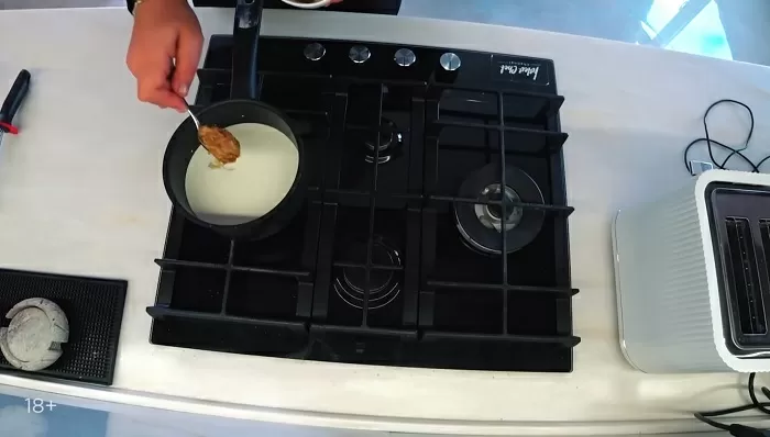 Мясной рулет с грибами - рецепт от Константина Ивлева