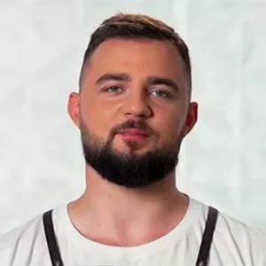 Александр Токкер — участник шоу  «Молодые ножи» с Ивлевым