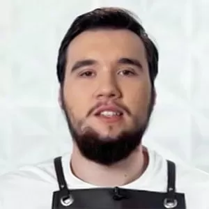 Роман Щарихин — участник шоу  «Молодые ножи» с Ивлевым