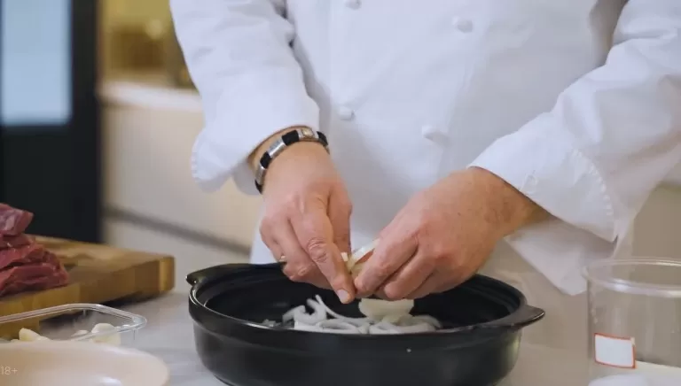 Мясо по-Кремлевски - рецепт от Константина Ивлева