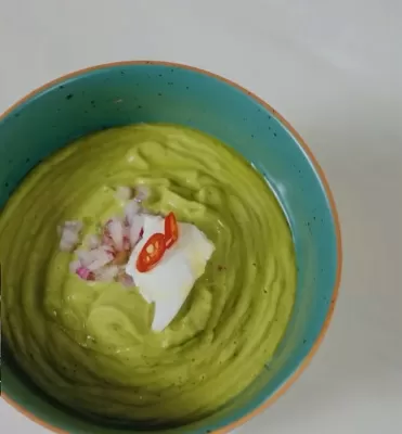Вкусный суп из твердого авокадо - рецепт от Константина Ивлева