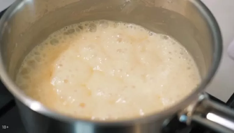 Яблочный пирог с карамельным соусом - рецепт от Константина Ивлева