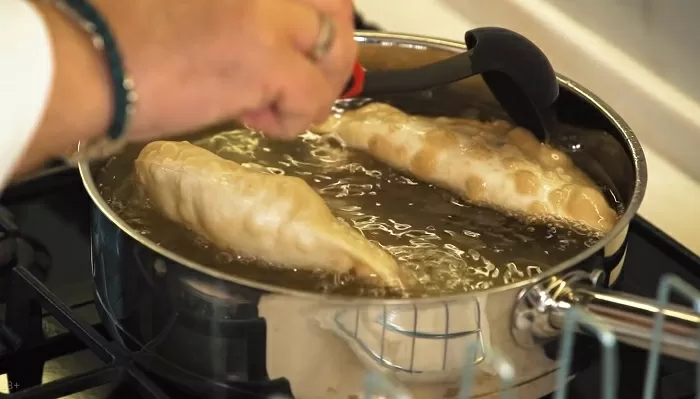 Чебуреки с мясом - рецепт от Константина Ивлева