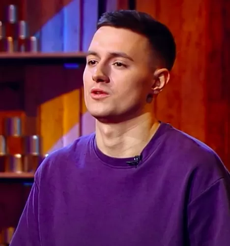 Роман Артамонов — участник шоу  «Битва шефов» с Ивлевым