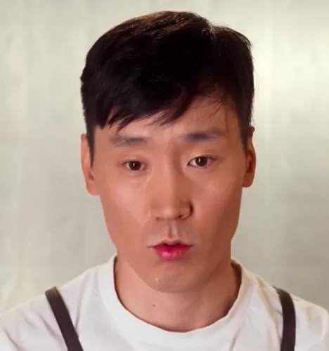 Петр Аммосов — участник шоу  «Молодые ножи» с Ивлевым