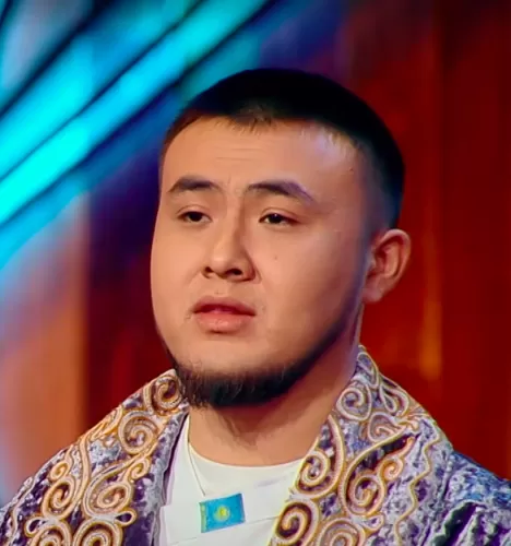 Куат Кубеев — участник шоу  «Битва шефов» с Ивлевым