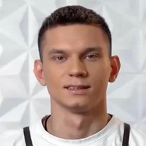 Кирилл Крюков — участник шоу  «Молодые ножи» с Ивлевым