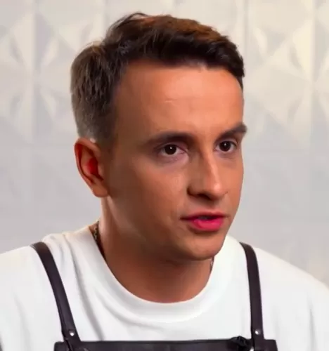 Никита Камбаров — участник шоу  «Молодые ножи» с Ивлевым