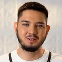 Виктор Ляпин — участник шоу  «Молодые ножи» с Ивлевым