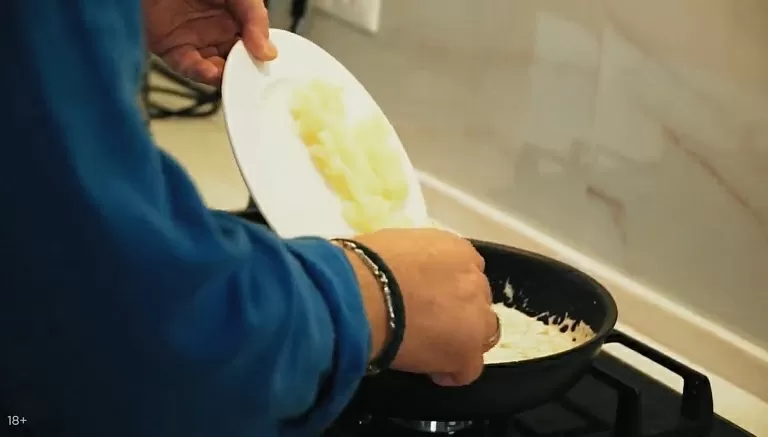 Крошка-катошка с грибами и сыром - рецепт от Константина Ивлева