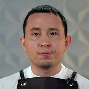 Илья Толстиков — участник шоу  «Молодые ножи» с Ивлевым