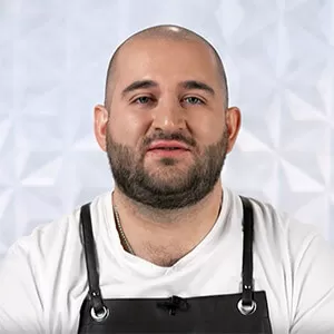 Руслан Коршенко — участник шоу  «Молодые ножи» с Ивлевым