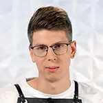 Владислав Сучков — участник шоу  «Молодые ножи» с Ивлевым