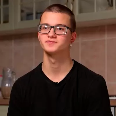 Александр Синявский — участник шоу  «Молодые ножи. Новая кровь» с Ивлевым