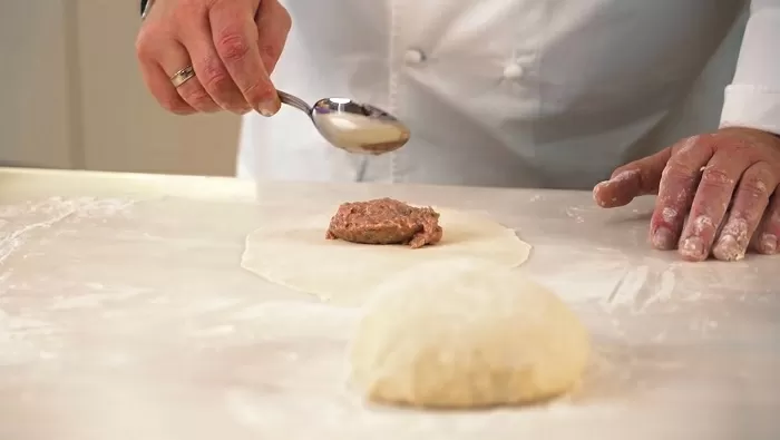 Чебуреки с мясом - рецепт от Константина Ивлева