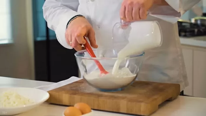 Ложное хачапури с сыром - рецепт от Константина Ивлева
