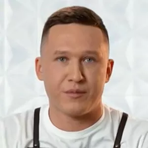 Александр Карюкин — участник шоу  «Молодые ножи» с Ивлевым