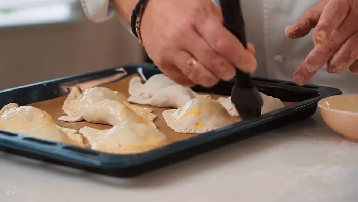 Пирожки с мясом - рецепт от Константина Ивлева
