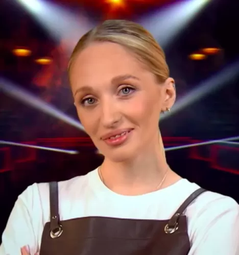 Виолетта Королева — участник шоу  «Молодые ножи» с Ивлевым