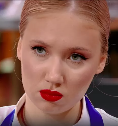 Арина Мартынова — участник шоу  «Полная посадка» с Ивлевым