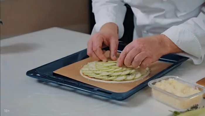 Пирог с кабачками и сыром - рецепт от Константина Ивлева