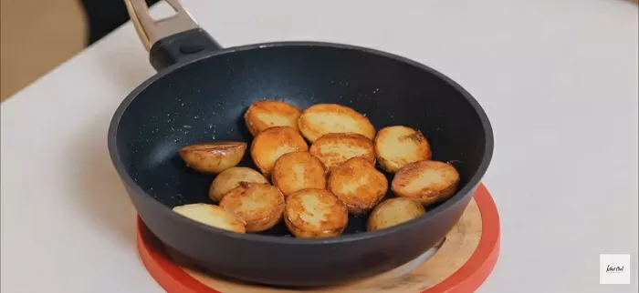 Салат с семгой, картофелем и рукколой - рецепт от Константина Ивлева