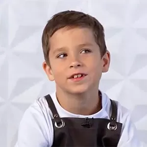 Денис Грибулин — участник шоу  «Молодые ножи» с Ивлевым