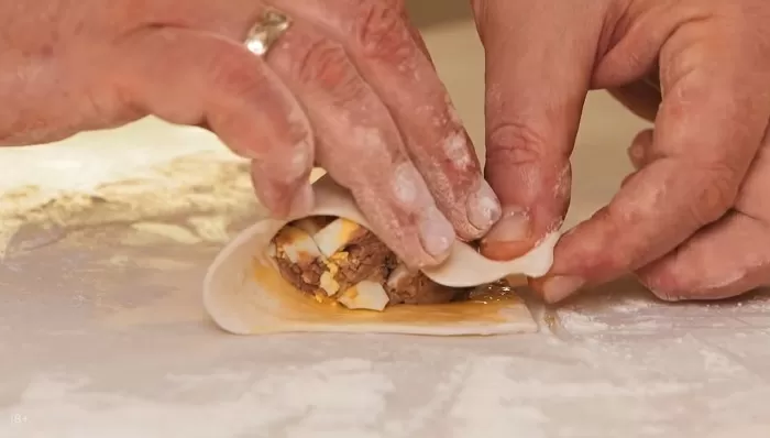 Пирожки с мясом - рецепт от Константина Ивлева