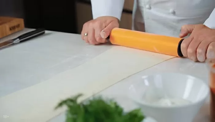 Хрустящие козетки с сосисками и сыром - рецепт от Константина Ивлева