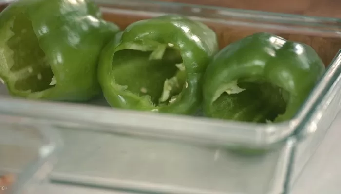 Фаршированные перцы с крабовым мясом - рецепт от Константина Ивлева
