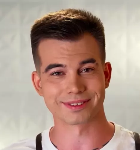 Никита Нагорянский — участник шоу  «Молодые ножи» с Ивлевым